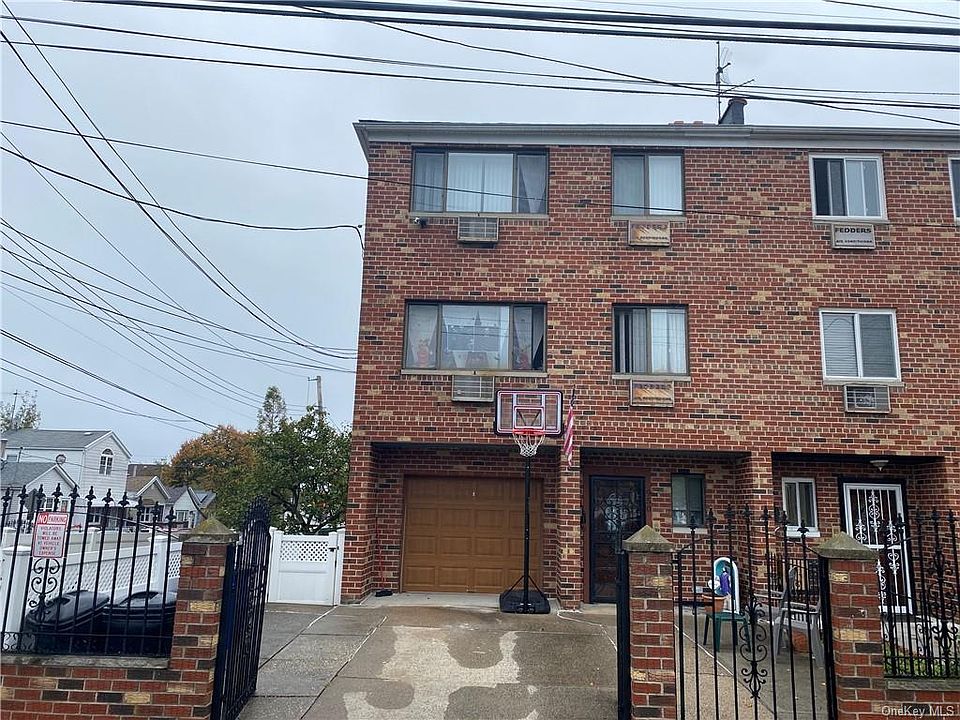 1st image of 950 Clarence Ave