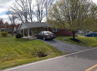 830 Hiawassee Ave, Black Mountain, NC 28711