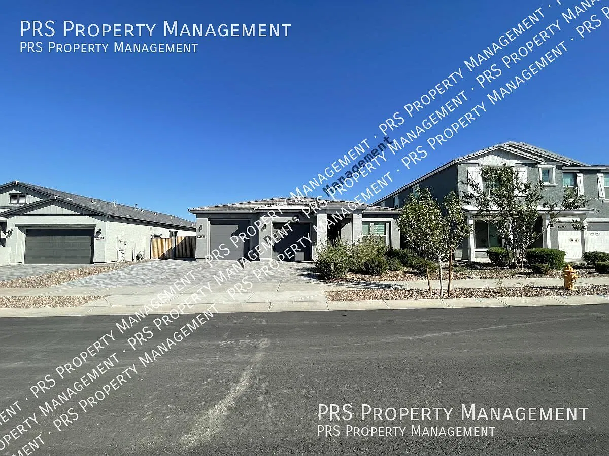 4 bed, 2123 sqft, $2,900 — Photo 1