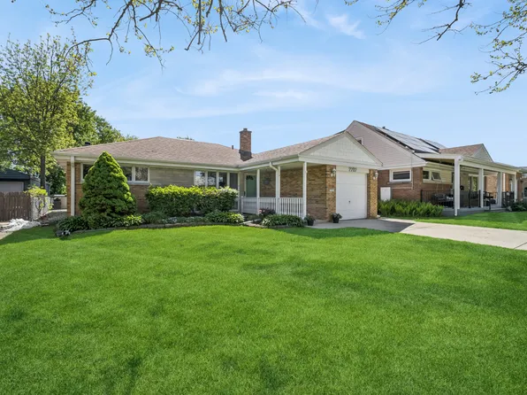 7727 N Oconto Ave, Niles, IL 60714
