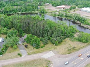 4515 S Arrowhead Ln, Moose Lake, MN 55767