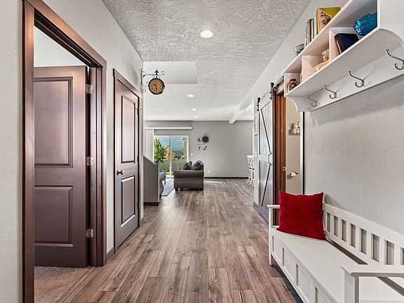 2nd image of 5120 W Gumwood Cir