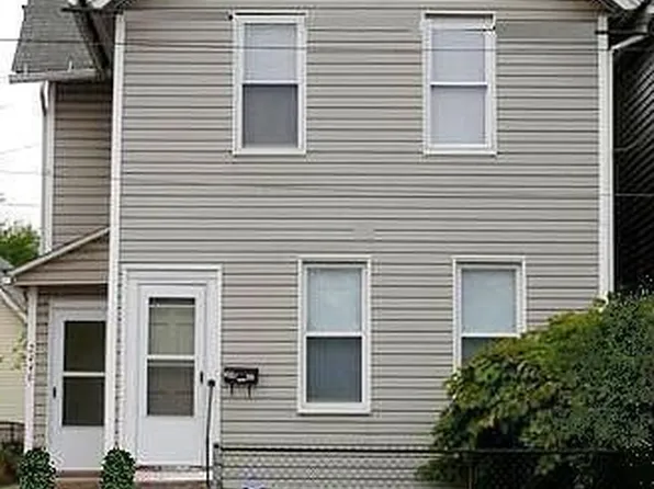 2446 Thurman St, Cleveland, OH 44113