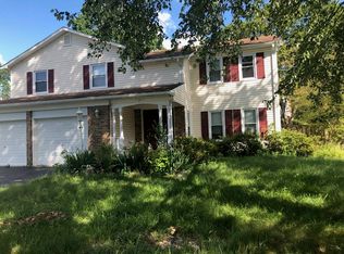 13813 Leighfield St, Chantilly, VA 20151