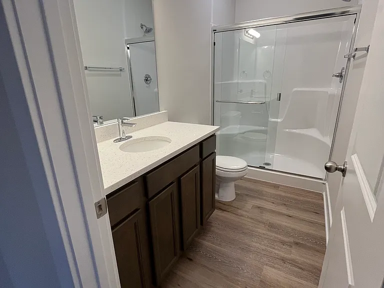 510 E Hayes St — Photo 7