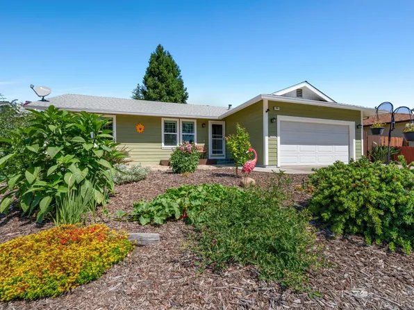 950 Emily Avenue, Rohnert Park, CA 94928
