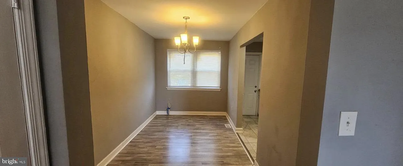 2 bed, 1.5 bath, $1,600 — Photo 4