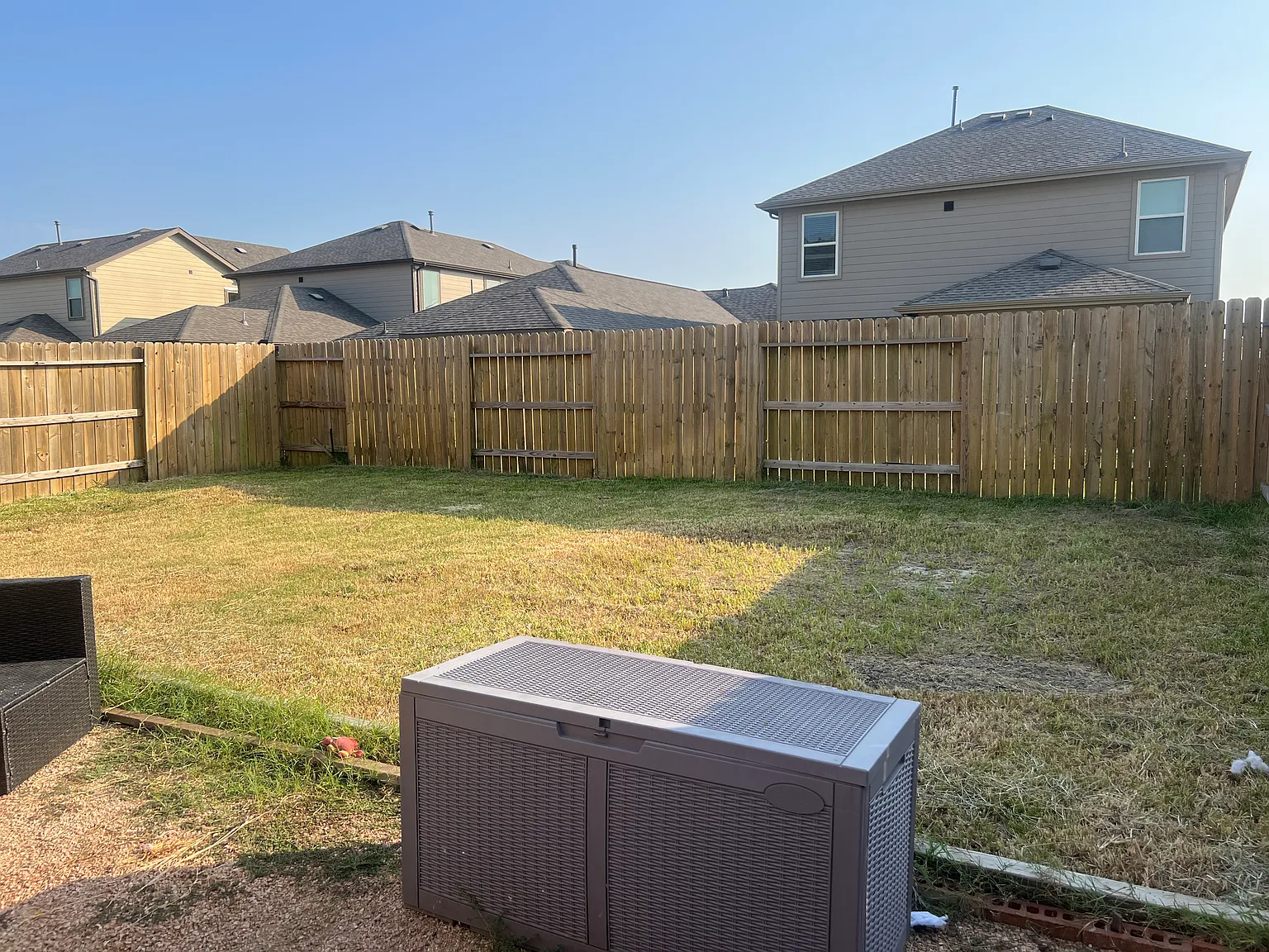 4 bed, 3.5 bath, 2080 sqft, $2,600 — Photo 2