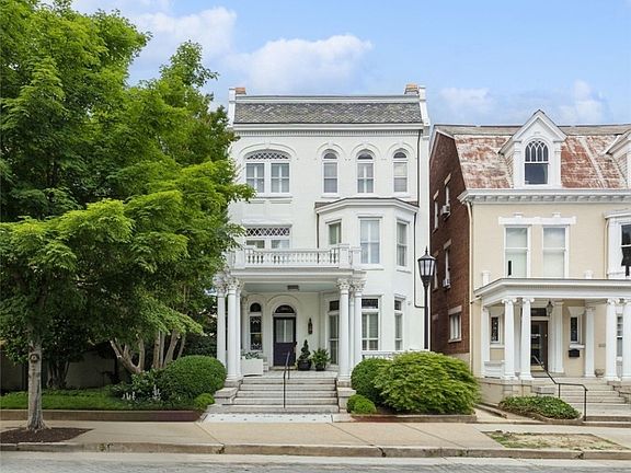 2nd image of 2226 Monument Ave