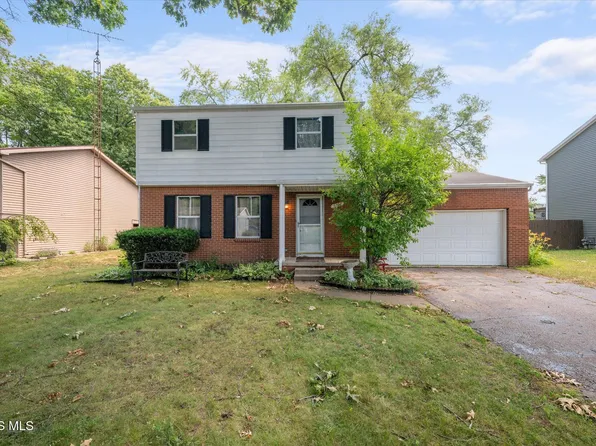 5722 Centerview Dr, Sylvania, OH 43560