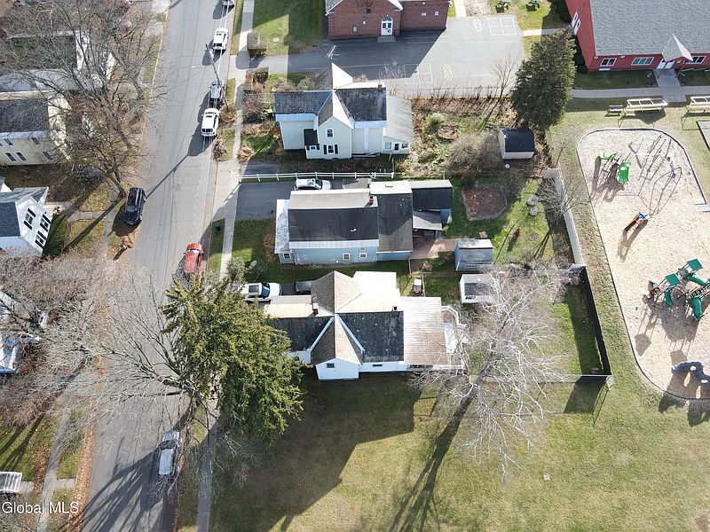 4th image of 64 McDonald Street