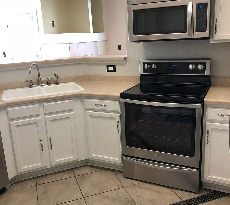 1st image of 3110 Bayside Grv