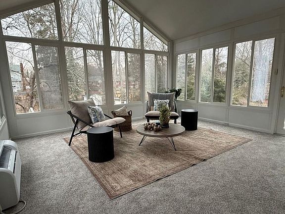 5th image of 2406 Vollmer Rd