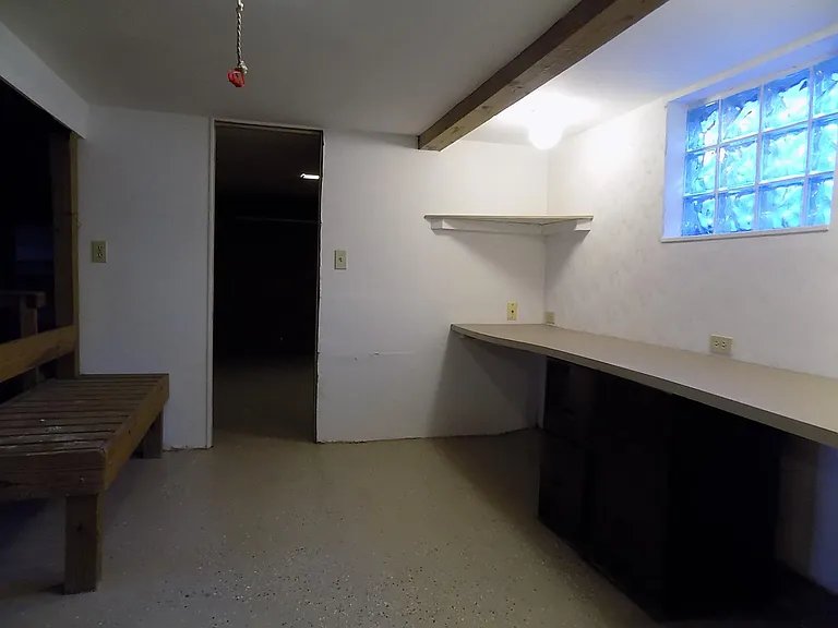 1060 Annapolis Ave — Photo 15
