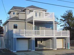311 W 18th St, Ship Bottom, NJ 08008