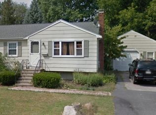 221 Ruthellen Rd, Bellingham, MA 02019