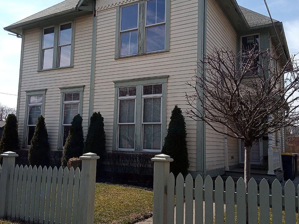 Magnificent, newly renovated Victorian walking distance to downtown, restaurants, Mass Ave and beautiful Highland Park!