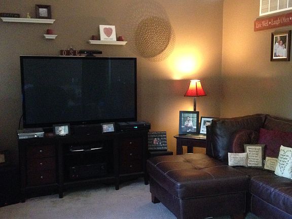 4th image of 250 Glenridge Cir