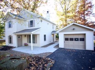 5 Princeton Dr, Walden, NY