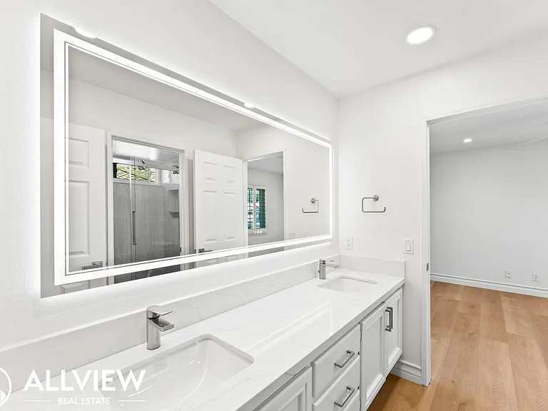 15 Summitcrest — Photo 37
