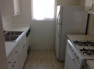 1905 Alabama St #2, Huntington Beach, CA 92648