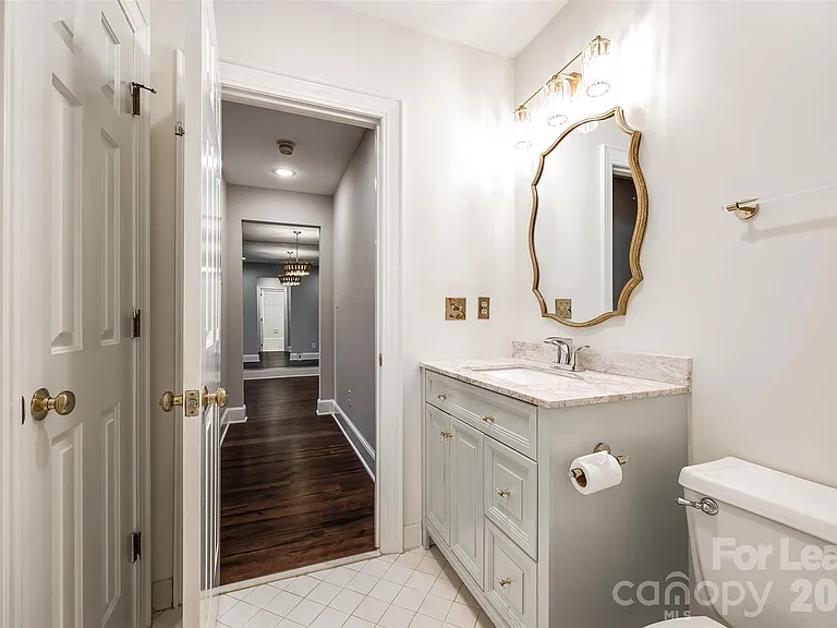 2220 Roswell Ave — Photo 17