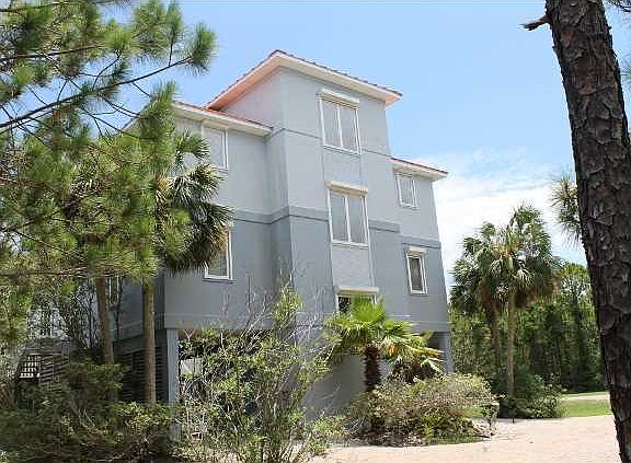 3rd image of 2100 Dolphin Ct E