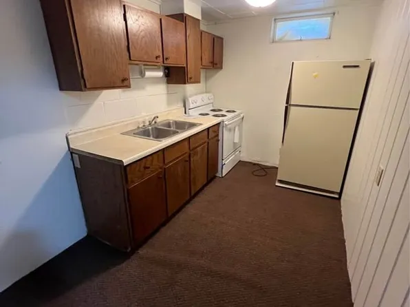 1024 S Washington, 1024 S Washington St APT 2, Aberdeen, SD 57401