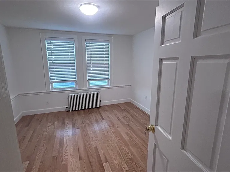 182 West St #1 — Photo 4