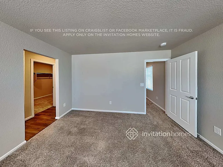 11431 Sanderling St — Photo 9