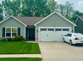 3906 Golden Apple Way, Jeffersonville, IN 47130