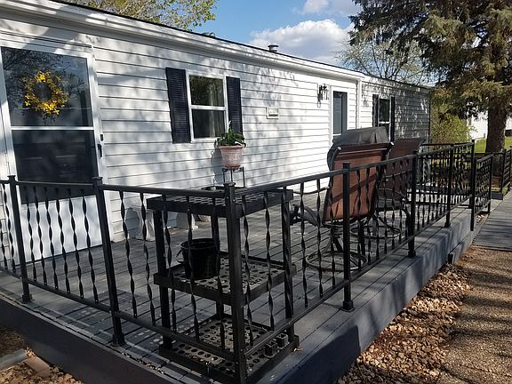 Delightful deck