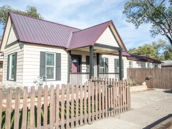 203 S Uncompahgre Ave, Montrose, CO 81401
