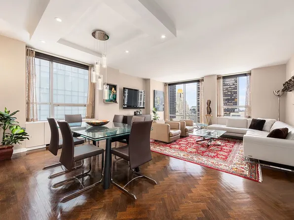 15 W 53rd St #18F, New York, NY 10019