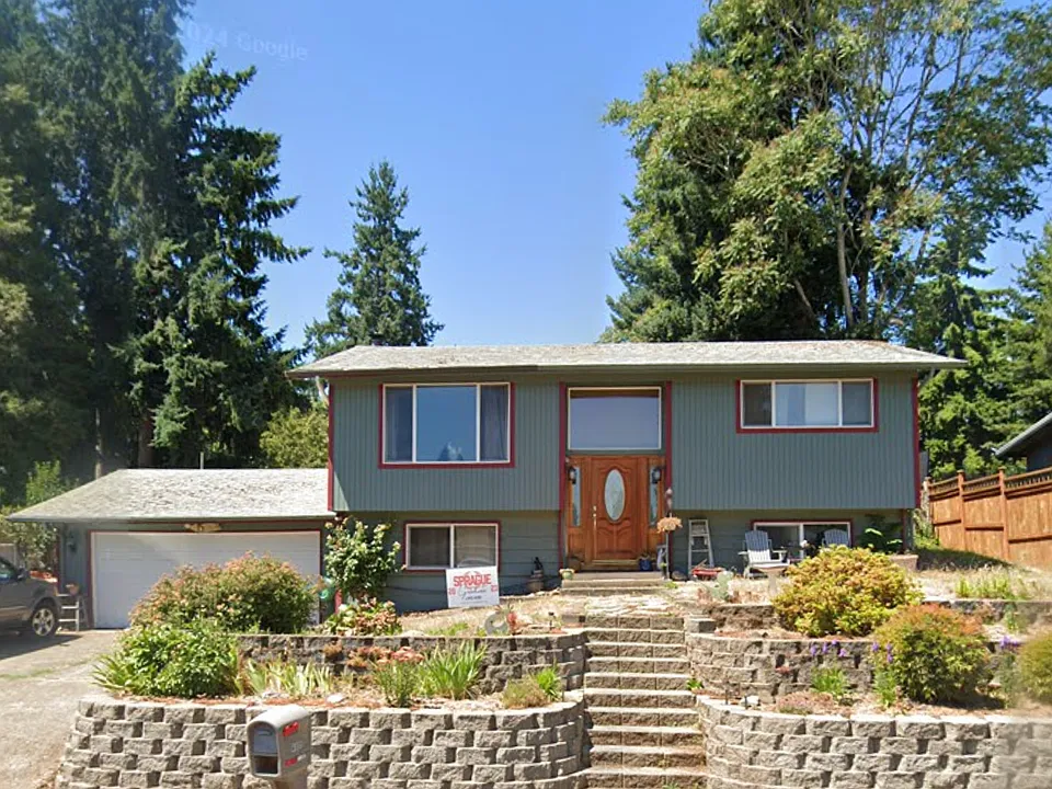 4805 7th Ave SE