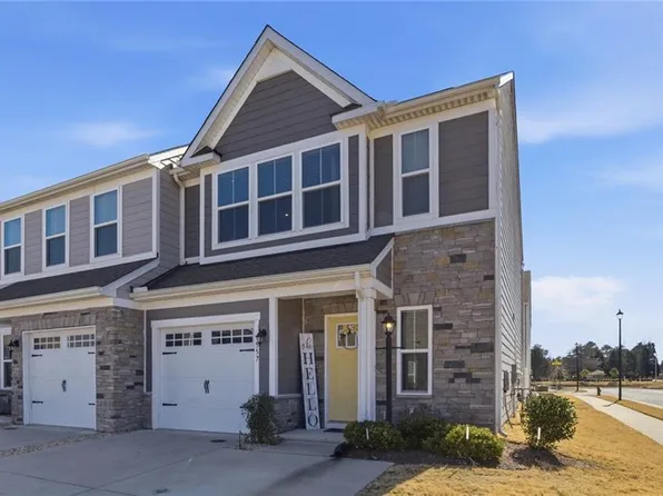 557 Bright Red Run, Chesapeake, VA 23323