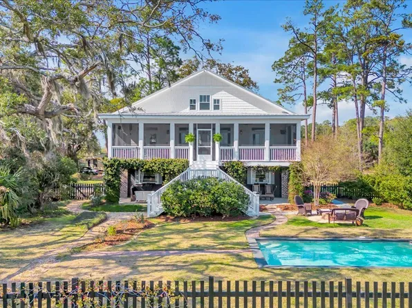 690 Japonica Dr, Midway, GA 31320