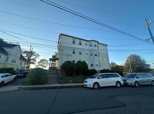 676 W Main St APT 1, New Britain, CT 06053