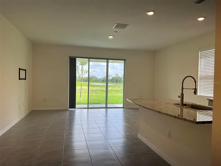 32978 Tulip Petal Ln — Photo 2