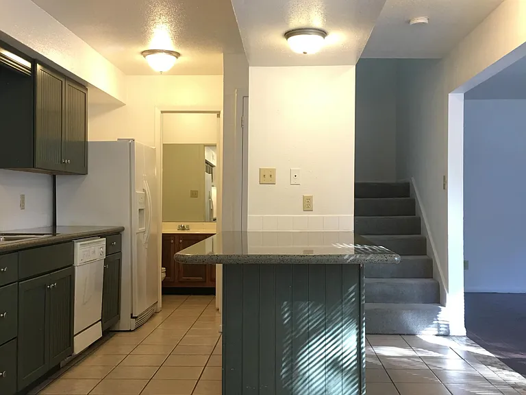 Pine Ridge Apartments — Photo 35