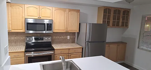 640 Tennis Club Dr Photo 1