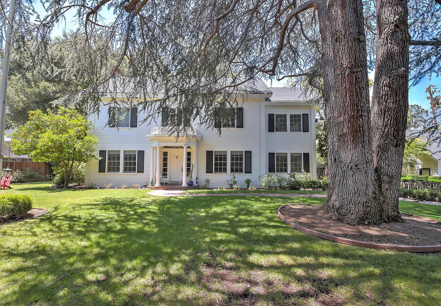 N San Antonio Rd, Los Altos — Photo 1