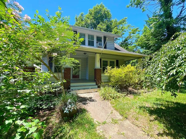 109 Forest Hill Dr — Photo 1