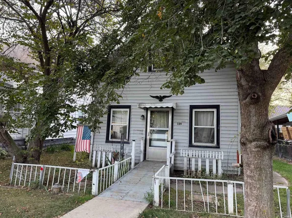 320 N Washington St, Delphi, IN 46923