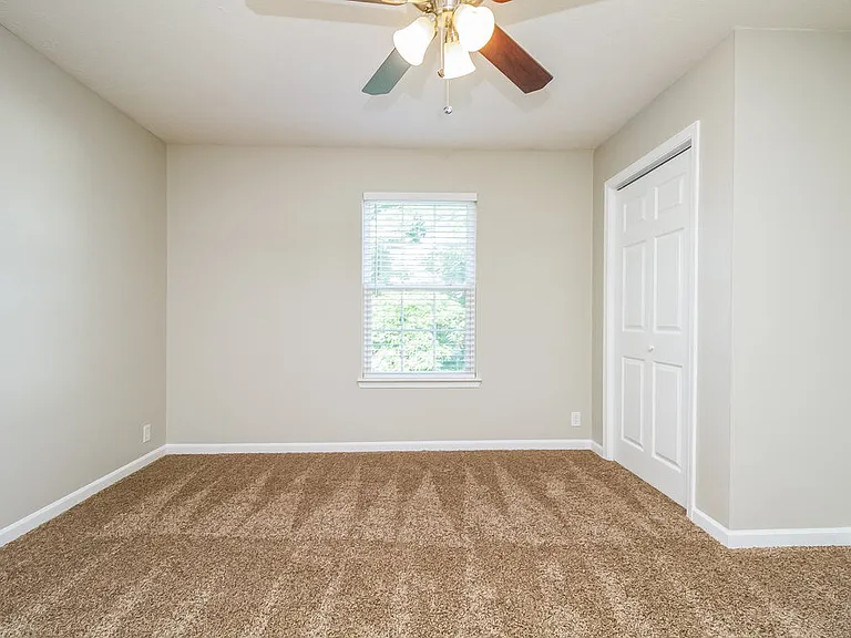 360 Davids Way — Photo 13
