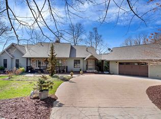 2 Raven Rd, Landrum, SC 29356