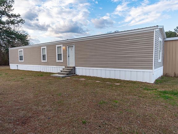 2nd image of 15 Carl Giles Rd