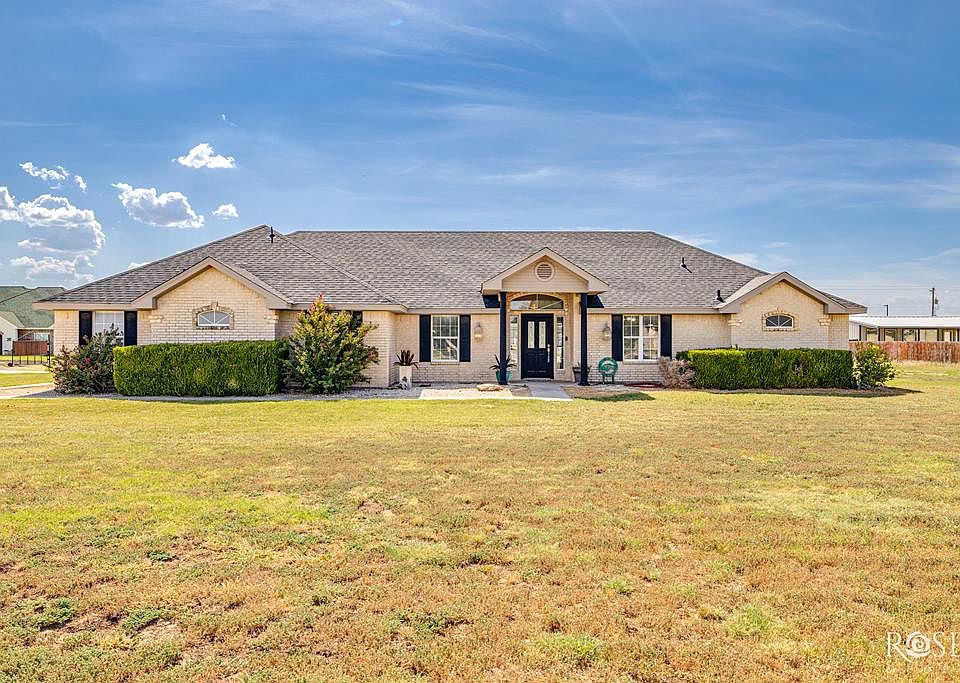 1st image of 7593 Plantation Ct