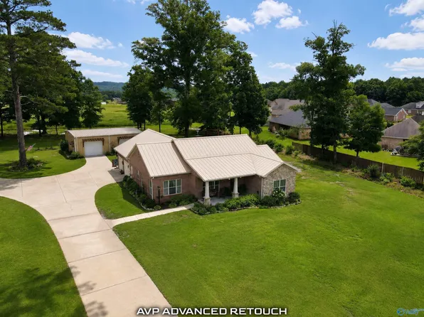 3526 S Chapel Hill Rd SW, Decatur, AL 35603
