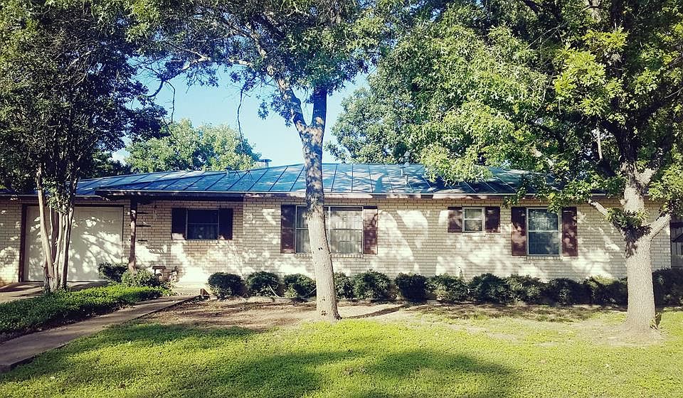 1st image of 310 Glenmoor Dr